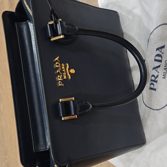 Authentic Prada Saffiano Soft Calfskin Leather Top Handle Bag with Strap Baltico - Picture 4 of 12